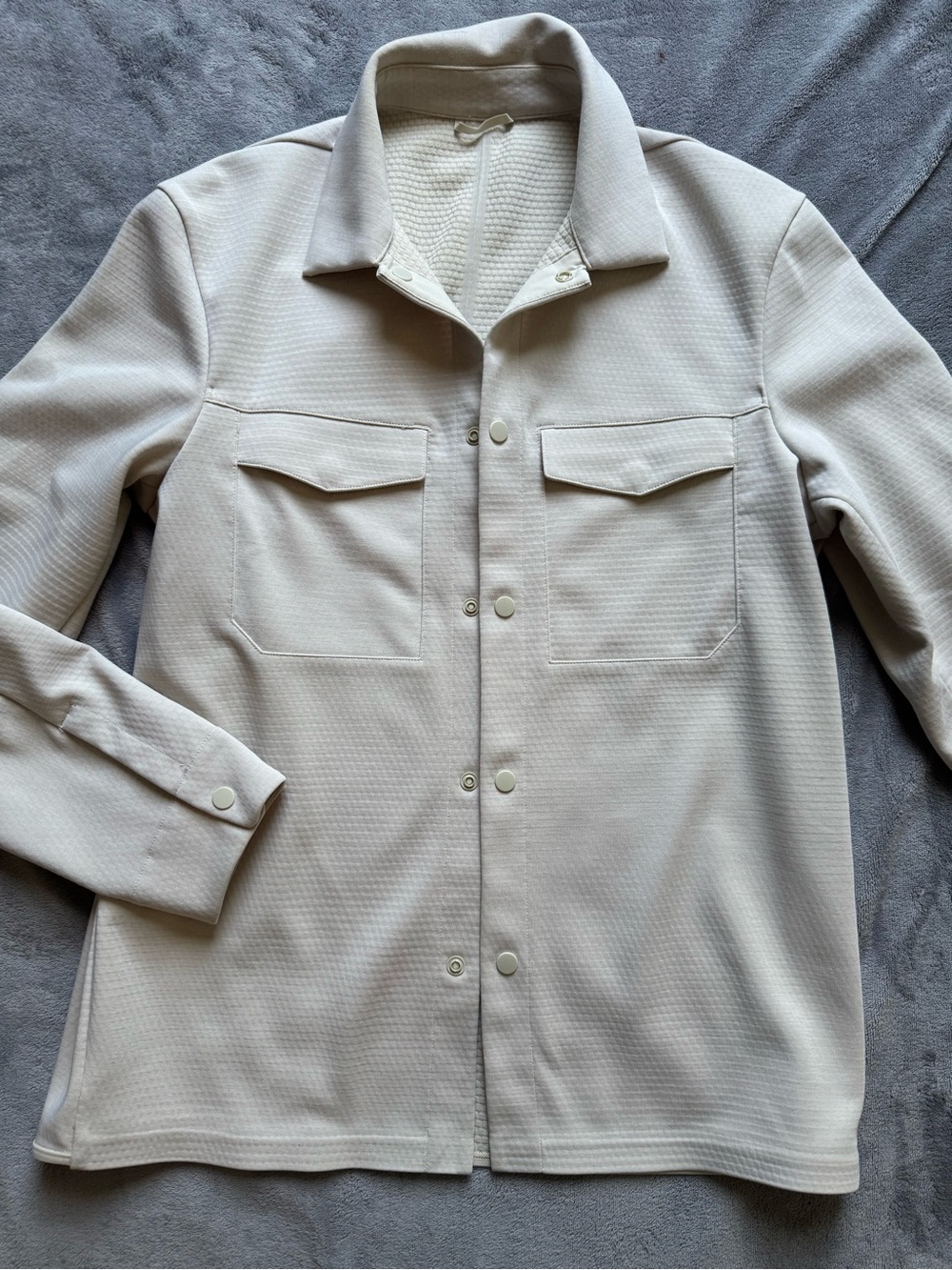 Lululemon Men's Ivory Button-Front Shirt Jacket over shirt size small